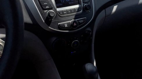 Used 2016 Hyundai Accent SE image 28