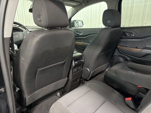 Used 2022 GMC Acadia SLE w/ Driver Convenience Package image 14