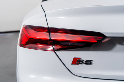 Used 2022 Audi S5 Premium w/ Convenience Package image 13