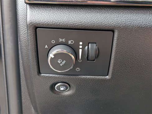 Certified 2019 Jeep Grand Cherokee Limited X image 12