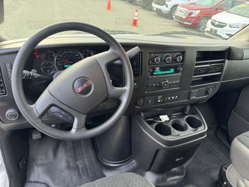 Used 2023 GMC Savana 2500 w/ Driver Convenience Package image 7
