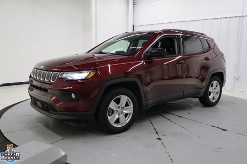 Used 2022 Jeep Compass Latitude image 10