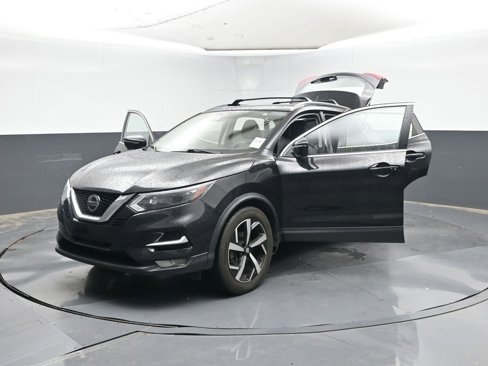 Used 2021 Nissan Rogue Sport SL image 28