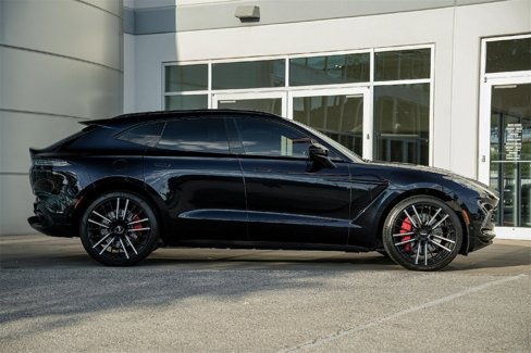 Used 2023 Aston Martin DBX image 7