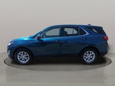 Used 2020 Chevrolet Equinox LT w/ Driver Convenience Package image 4