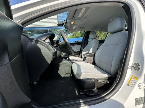 Used 2019 Chevrolet Cruze LS image 13