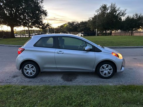 Used 2018 Toyota Yaris L image 6