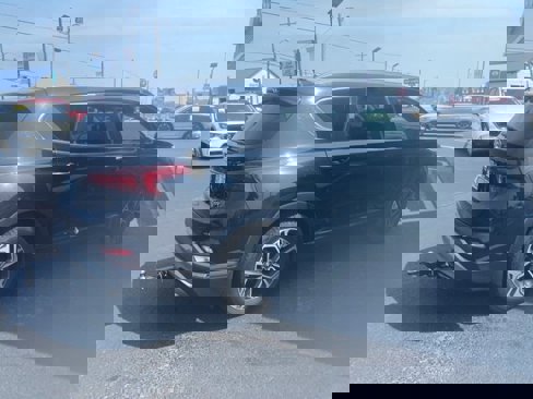 Used 2019 Hyundai Santa Fe Limited image 5