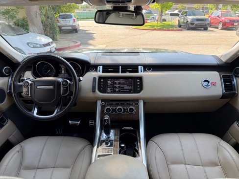Used 2014 Land Rover Range Rover Sport HSE image 18