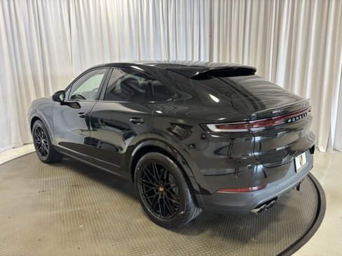 New 2026 Porsche Cayenne Coupe image 3