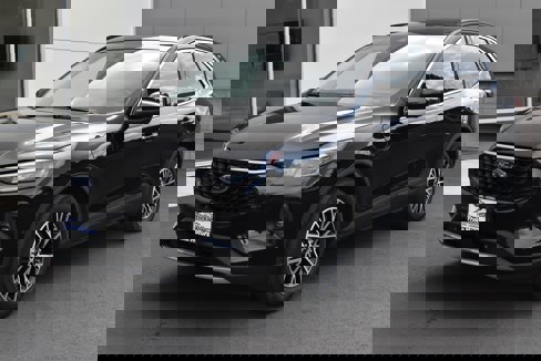 Used 2023 Ford Escape SE w/ PHEV Premium Package image 13