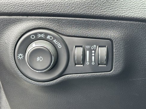 Used 2021 Jeep Compass Trailhawk image 26