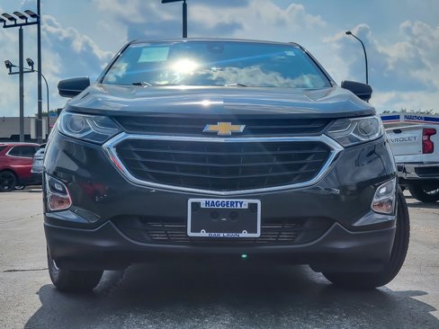 Used 2020 Chevrolet Equinox LS w/ LS Convenience Package image 4