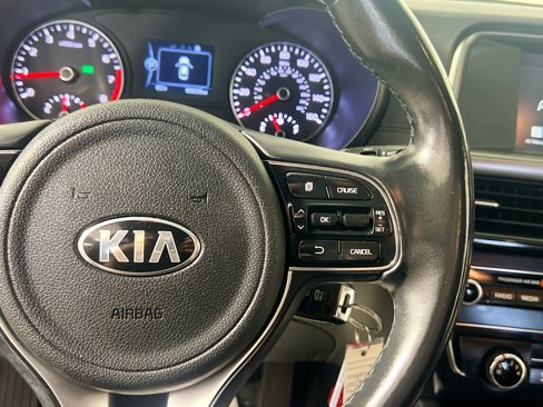 Used 2018 Kia Optima S w/ 18" Alloy Wheels Package image 19