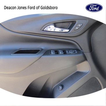 Used 2022 Chevrolet Equinox LT w/ Driver Convenience Package image 13