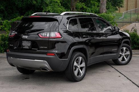 Used 2021 Jeep Cherokee Limited w/ Elite Package image 16
