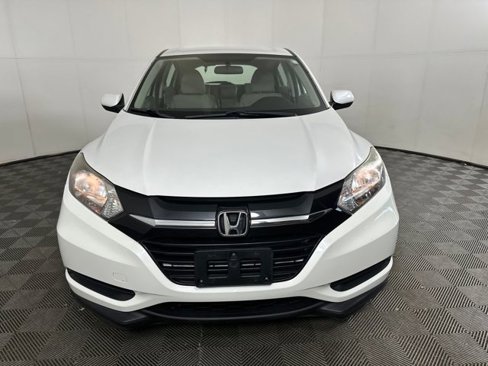 Used 2018 Honda HR-V LX image 8