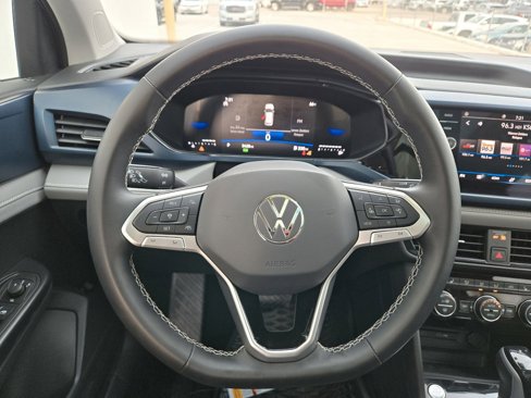 New 2024 Volkswagen Taos SE image 10