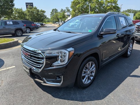 Used 2023 GMC Terrain SLT image 4