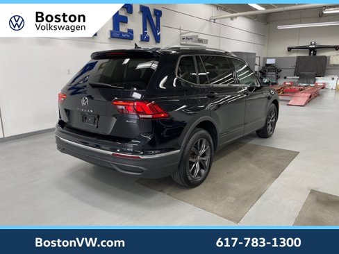 Certified 2022 Volkswagen Tiguan SE image 4