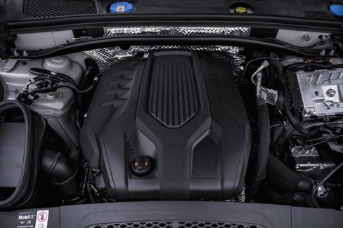 Certified 2025 Porsche Macan image 29
