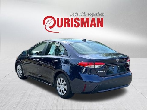 Used 2022 Toyota Corolla LE image 4