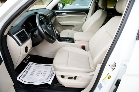 Used 2020 Volkswagen Atlas SE w/ Panoramic Sunroof Package image 32