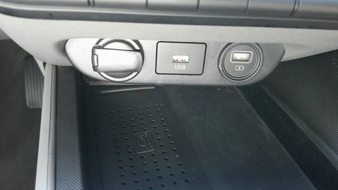 Certified 2023 Hyundai Elantra SEL w/ Convenience Package image 16