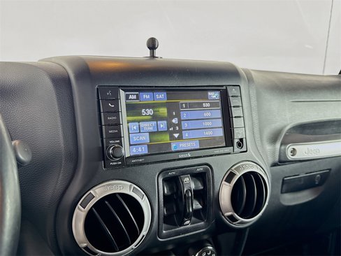 Used 2016 Jeep Wrangler Unlimited Sahara w/ Max Tow Package image 24