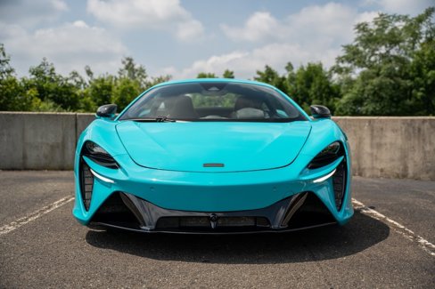 New 2025 McLaren Artura image 22