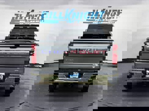Used 2021 Chevrolet Silverado 1500 LT w/ Convenience Package II image 4