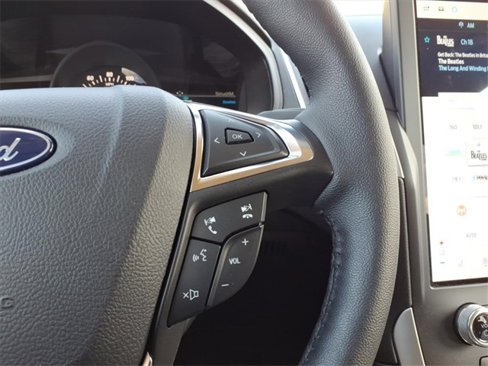 Used 2024 Ford Edge SEL w/ Convenience Package image 15