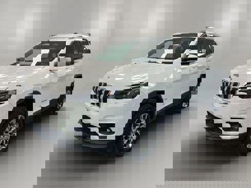 Used 2021 Jeep Cherokee Latitude Plus image 1