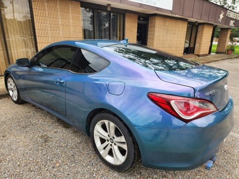 Used 2010 Hyundai Genesis 2.0T image 11