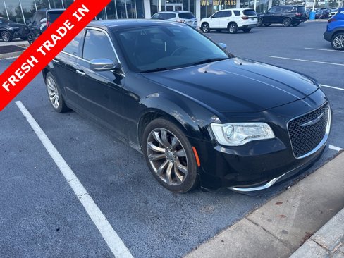 Used 2019 Chrysler 300 Limited image 2