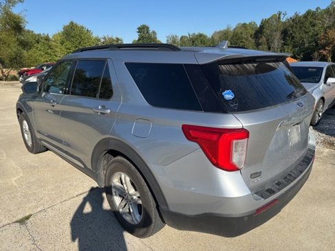 Used 2020 Ford Explorer XLT image 7