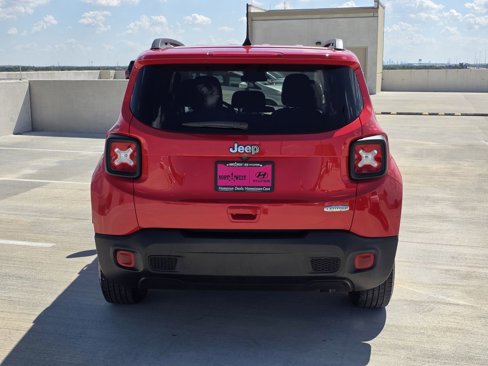 Used 2019 Jeep Renegade Latitude image 7