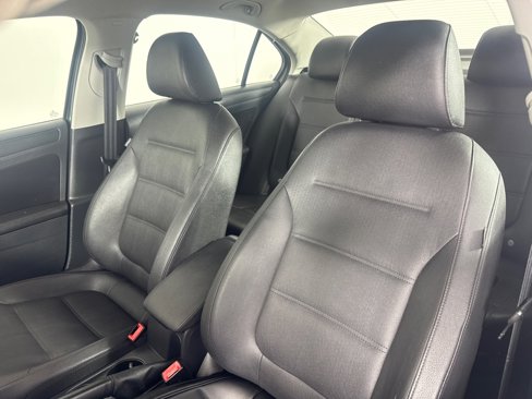 Used 2011 Volkswagen Jetta SE image 12