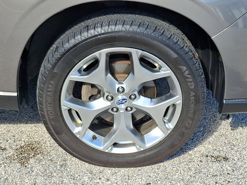 Used 2018 Subaru Forester 2.5i Touring w/ Popular Package #3B image 5