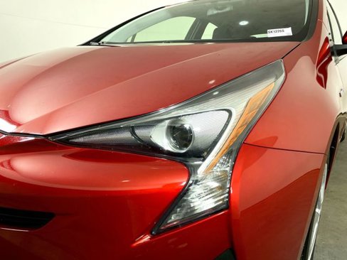 Used 2016 Toyota Prius Two image 28