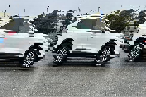 Certified 2021 Ford Escape SEL w/ Technology Package image 3