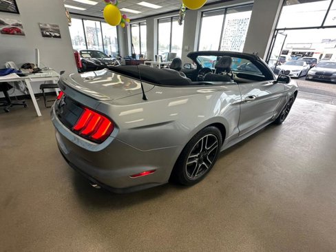 Used 2020 Ford Mustang Premium image 7