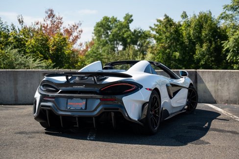 Used 2020 McLaren 600LT Spider image 17
