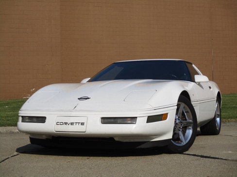 Used 1996 Chevrolet Corvette Coupe image 1