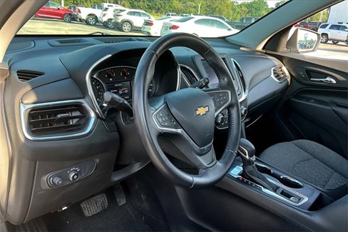 Used 2022 Chevrolet Equinox LT image 17
