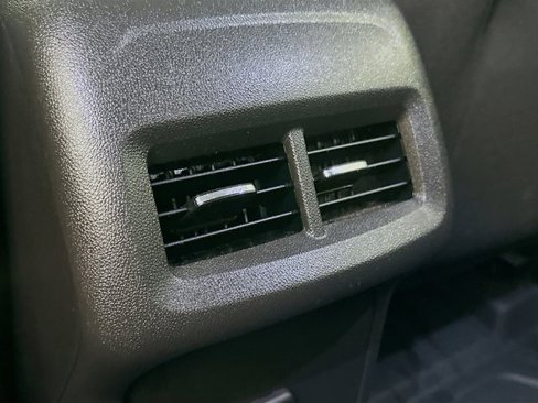 Used 2022 Chevrolet Equinox LT image 23