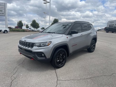 Used 2023 Jeep Compass Trailhawk image 1