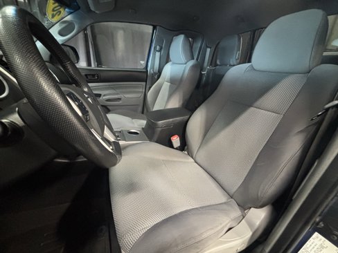 Used 2015 Toyota Tacoma TRD Pro image 6