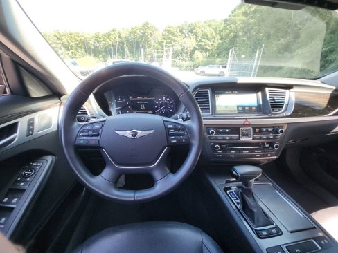 Used 2018 Genesis G80 3.8 w/ Option Group 02 image 15