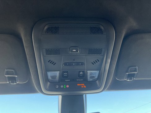 Used 2021 Cadillac XT6 Premium Luxury w/ Platinum Package image 40